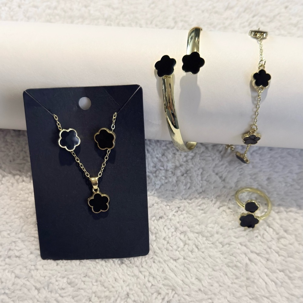 Women's Jewelry Set 5Pcs Clover 4 Leaves Gold and Onyx - - Picture 6 of 6